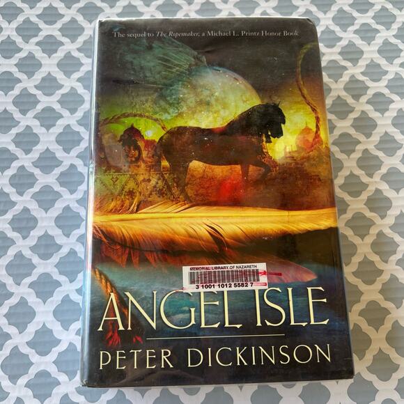 Angel Isle by Peter Dickinson Hardcover Book Pre-Loved - Picture 1 of 6